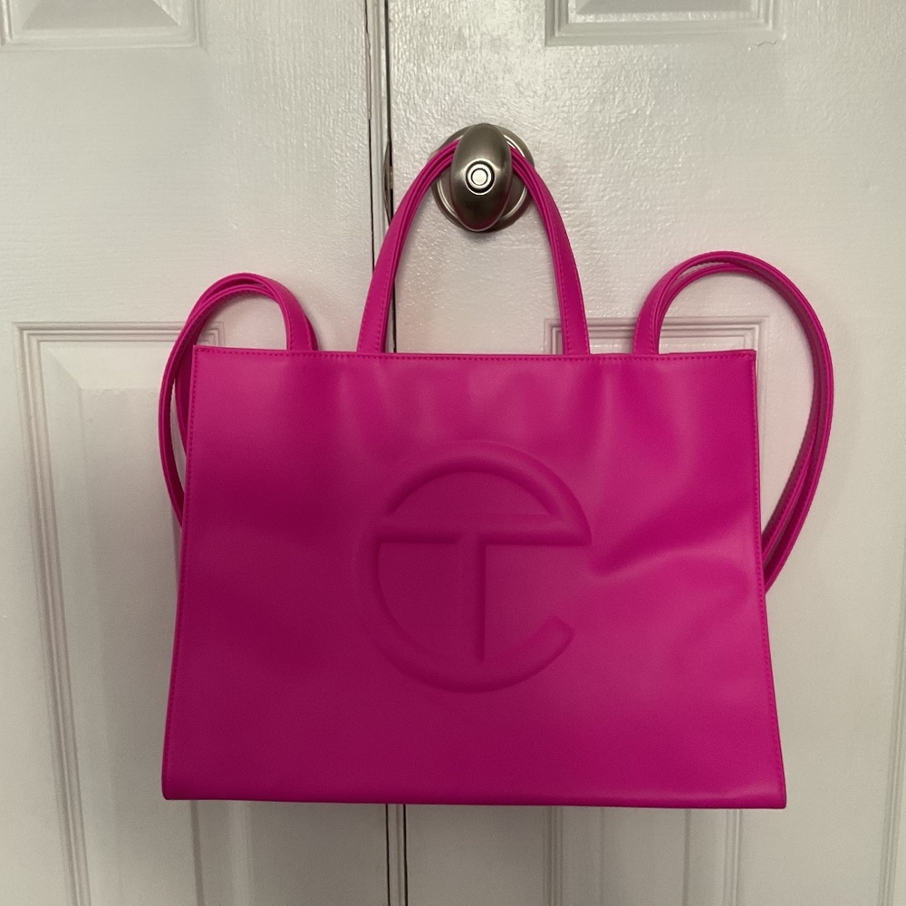 Telfar Medium Shopping Bag | Azalea